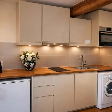 Appartement Chic In Notre-dame De *