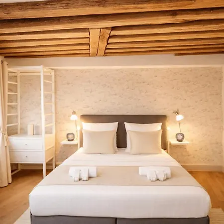 Appartement Chic In Notre-dame De *