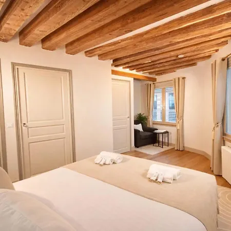 Chic In Notre-dame De Appartement *